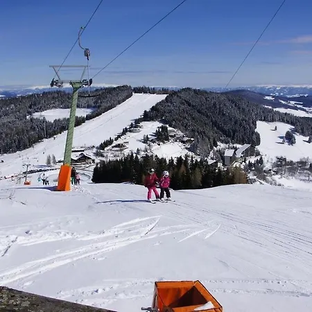 With 3 Bedrooms * Zirkitz