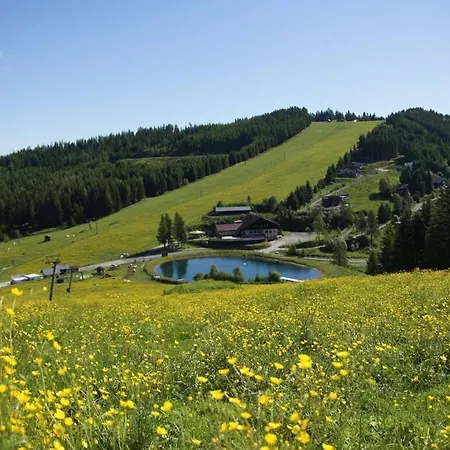 With 3 Bedrooms Zirkitz