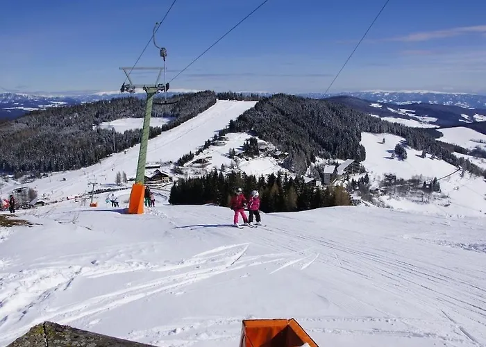 With 3 Bedrooms * Zirkitz