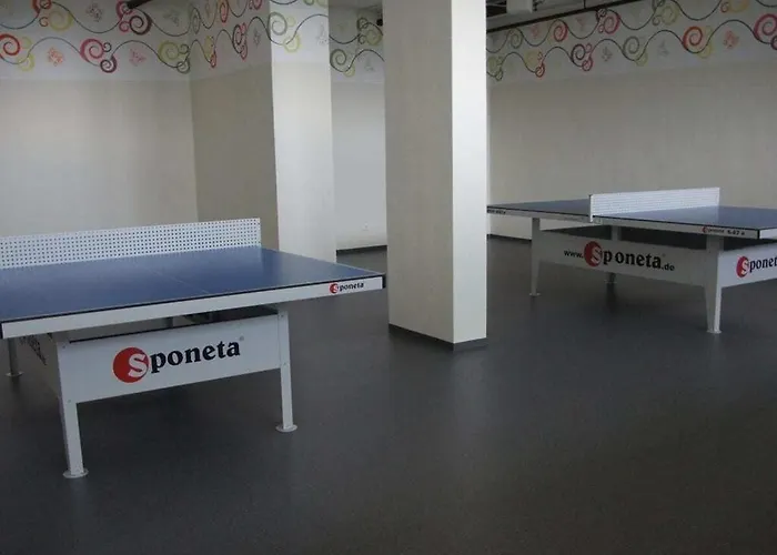 With 3 Bedrooms * Zirkitz